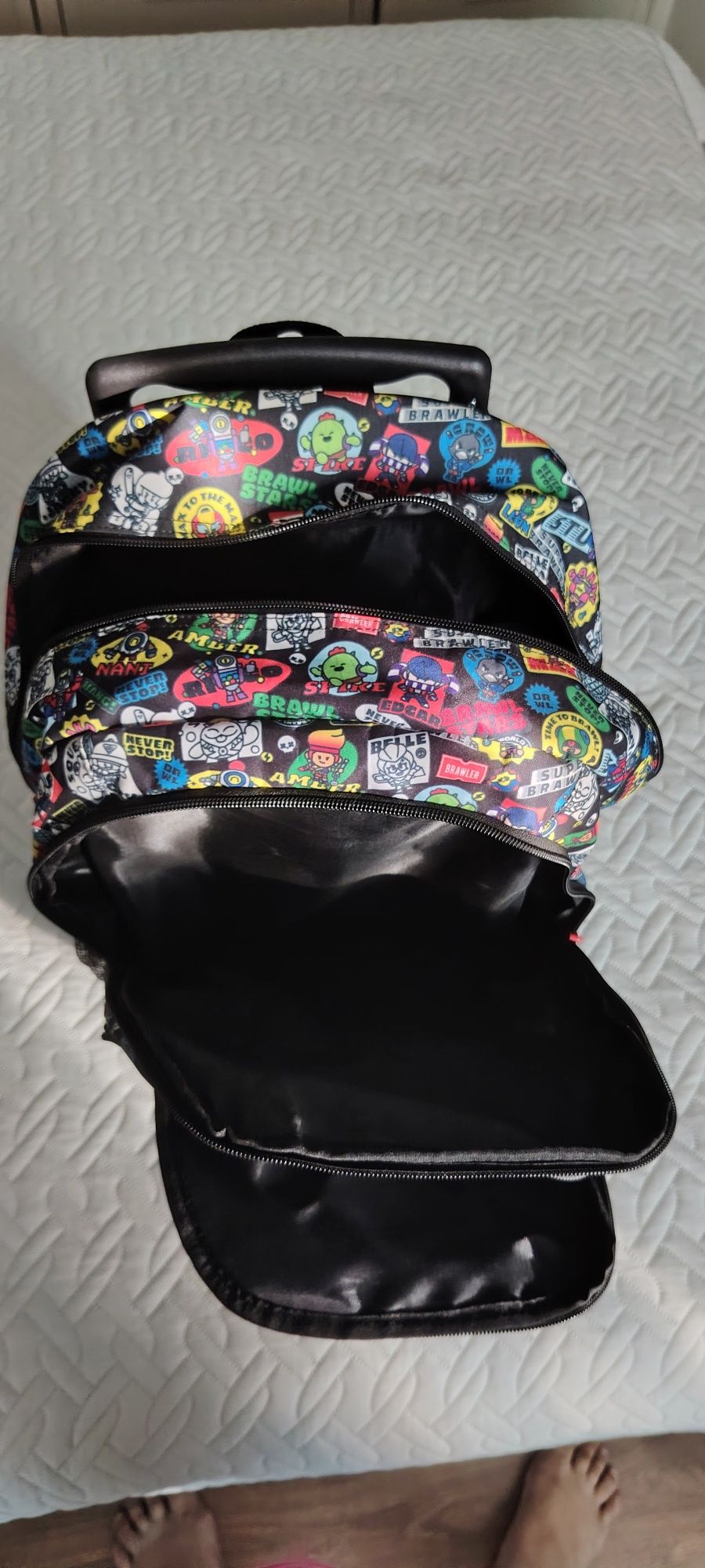 Mochila com rodas e lancheira