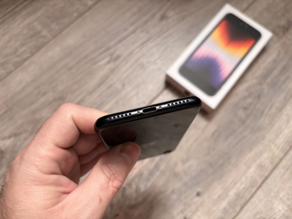 iPhone SE 2022 64gb Midnight
