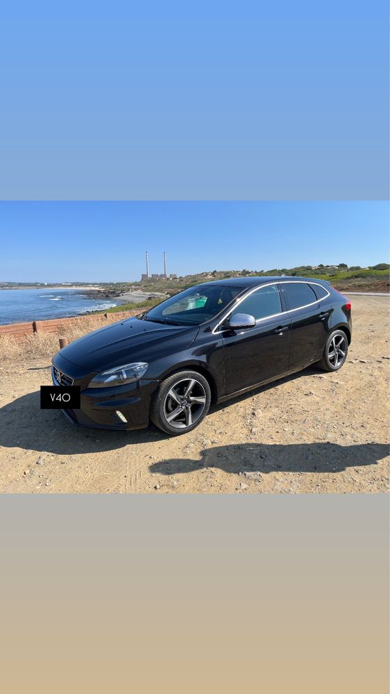 Volvo v40 r-design
