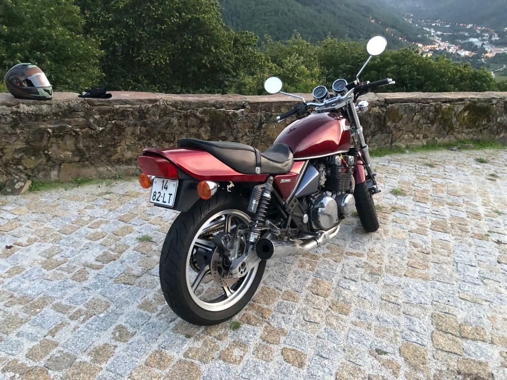 Kawasaki Zephyr 550