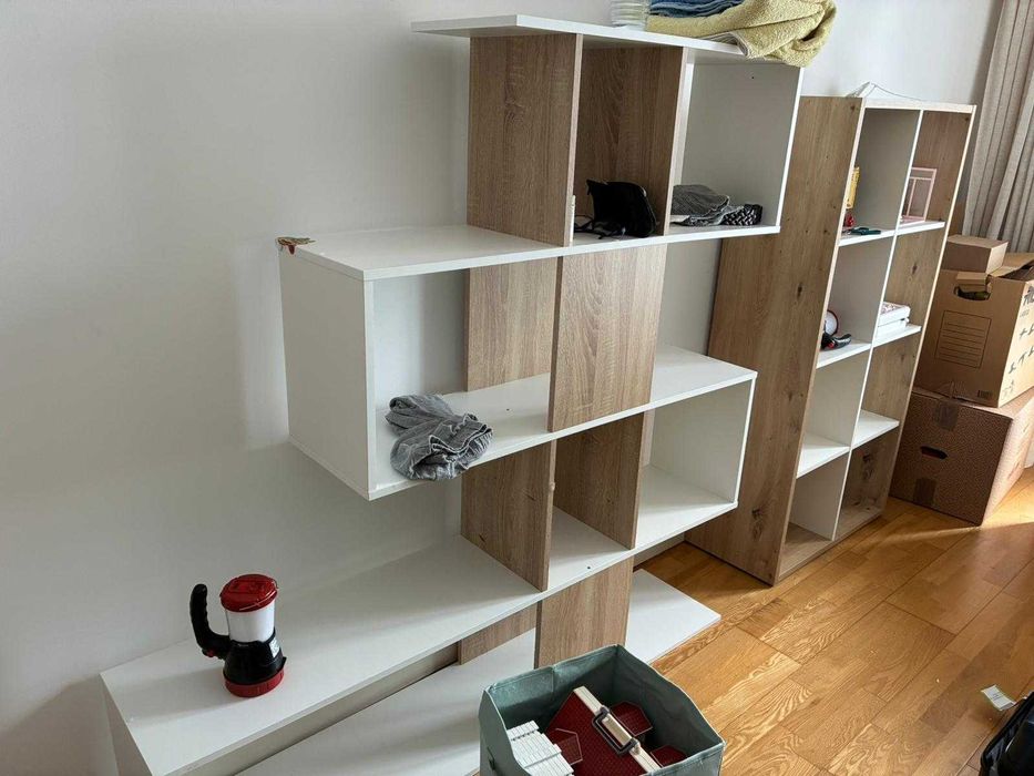 Estante em ziguezague