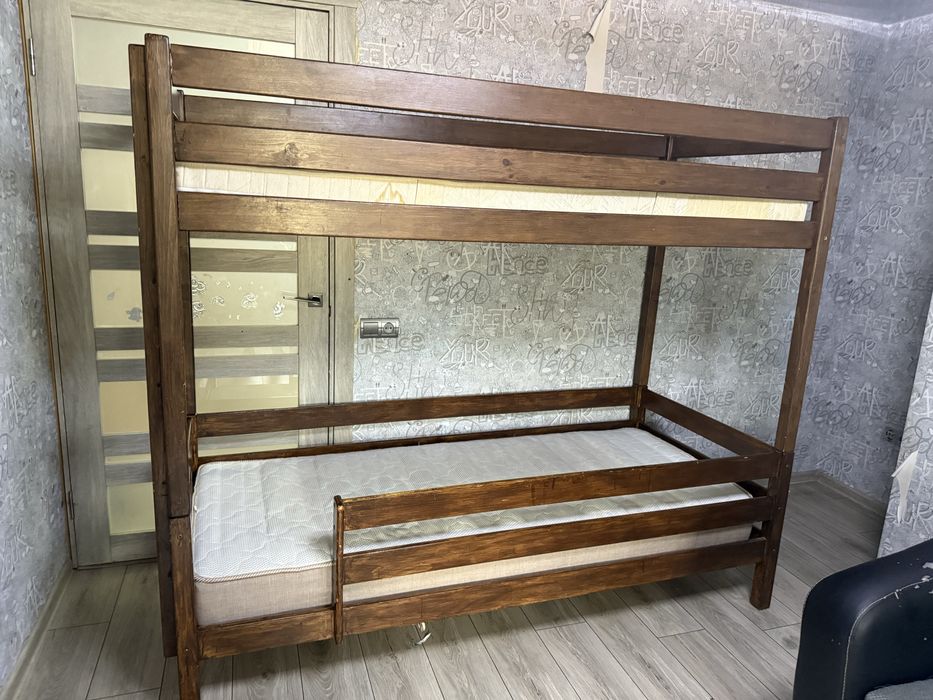 Двухповерхове ліжко з матрасами 1.90*80