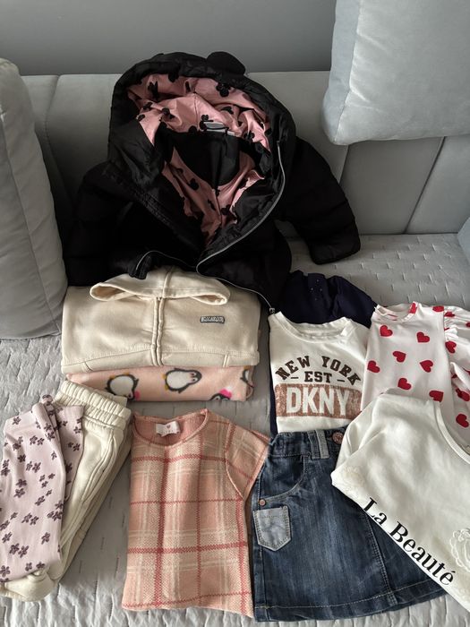 Ubranka dla dziewczynki 104 Zara DKNY River Island Next Smyk Lulurain