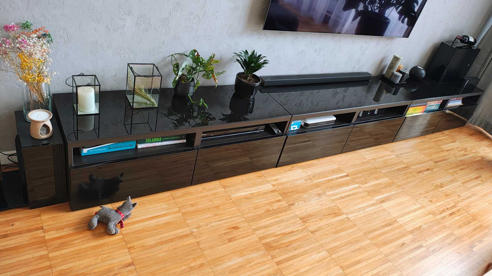 Szafki Ikea Besta Czarne pod TV albo do przechowywania