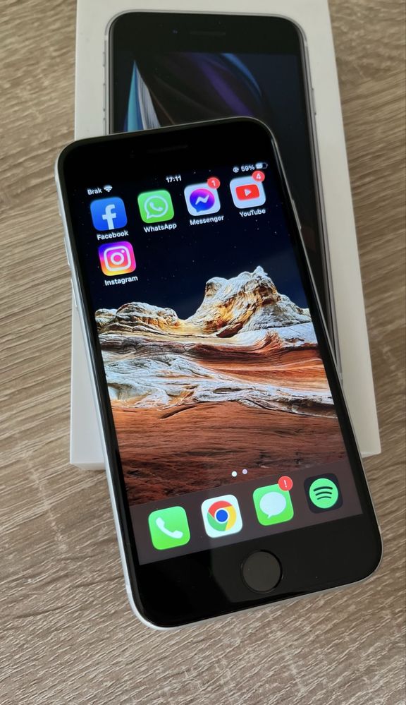 iphone se 2020 white 128gb z pudełkiem