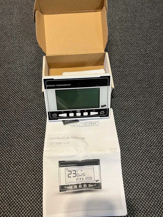 Regulator pokojowy  TECH ST‑290 v3.
