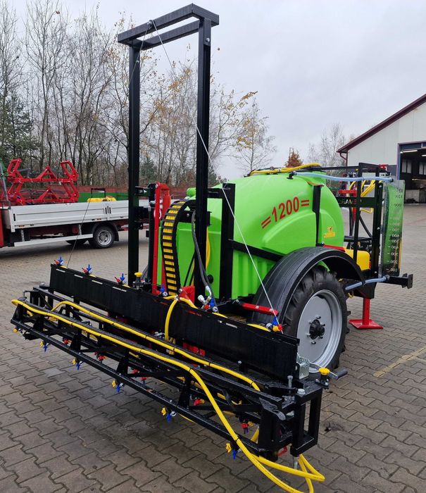 Opryskiwacz przyczepiany zawieszany 1200 litrów lanca 12m DEMAROL