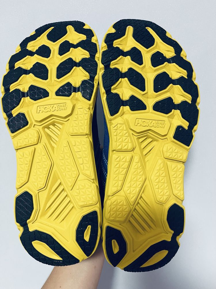 Кросікви чоловічі HOKA 44р