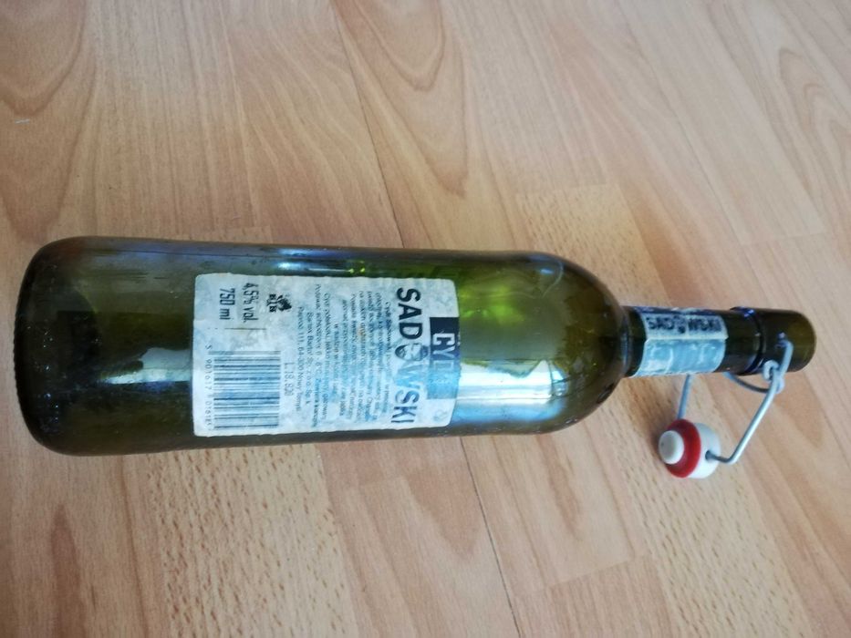 Butelka  z ciemnego szkła - 33 cm