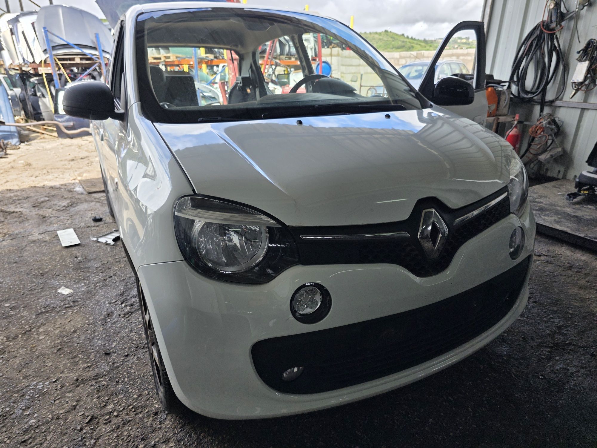 Frente Renault twingo 2017