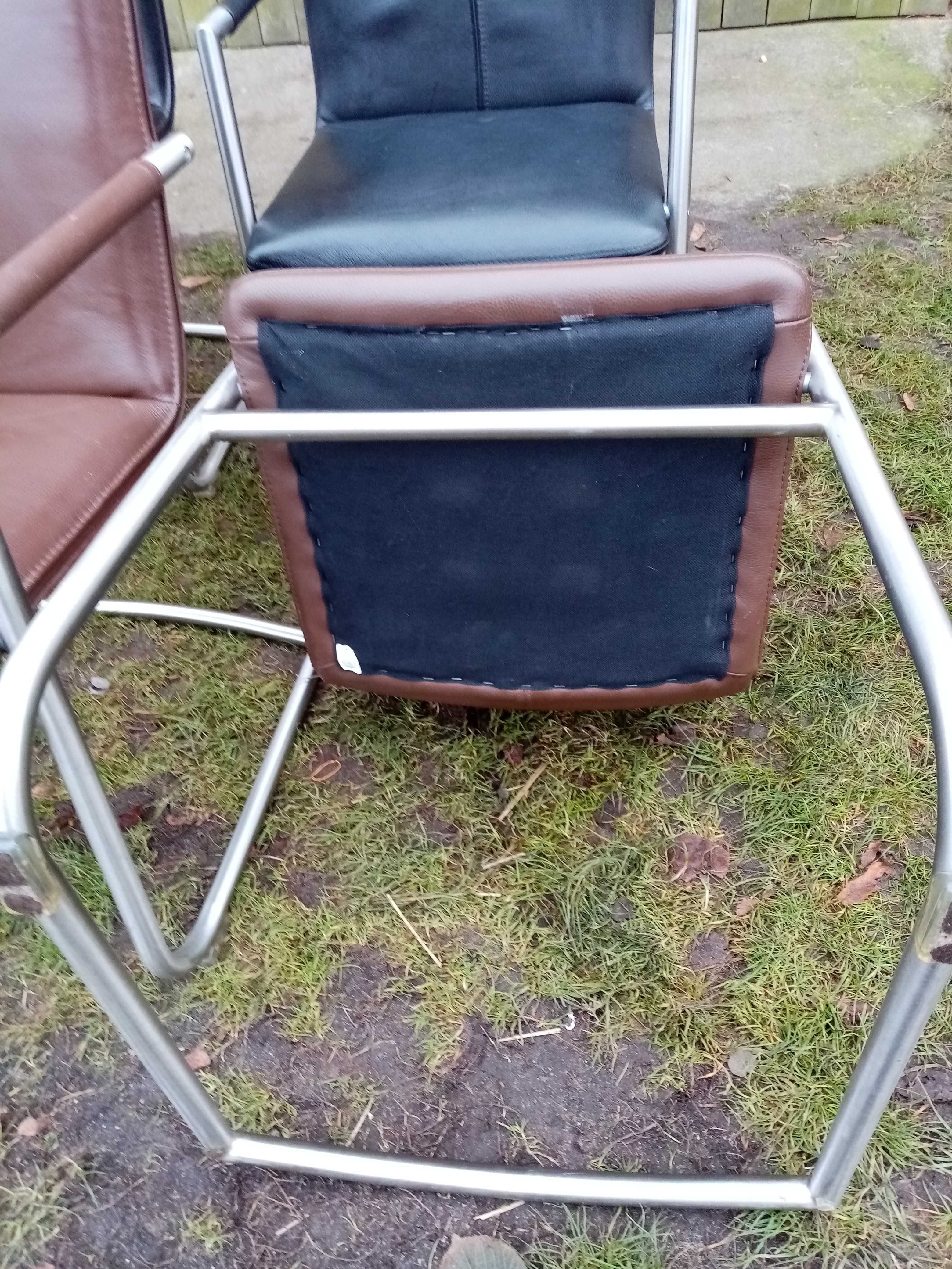 Krzesła w stylu Bauhaus