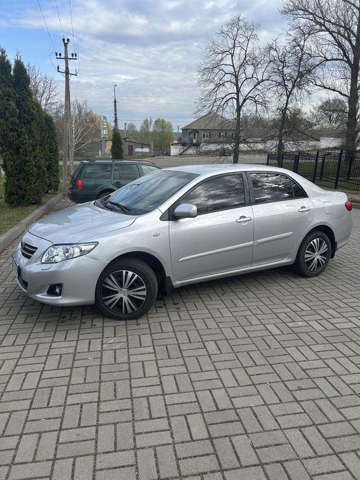 Продам своє офіційне авто