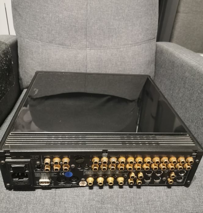 Meridian 561 Hi-endowy procesor 5.1 THX Unikat