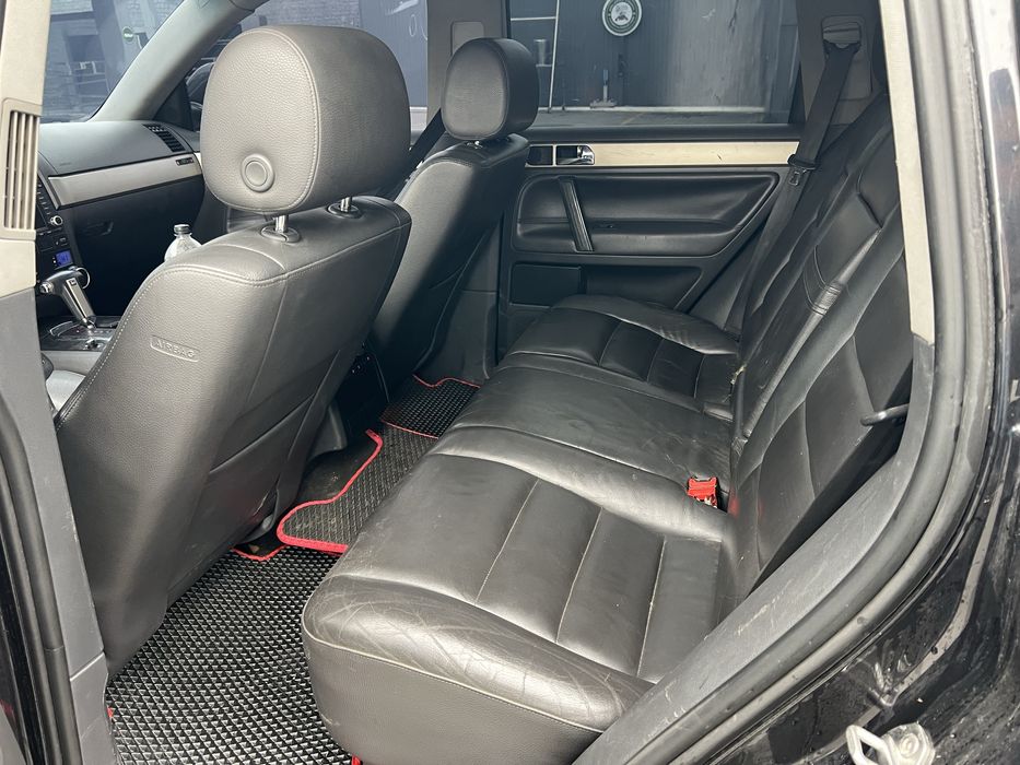 Volkswagen Touareg 2.5 дизель, рестайлинг.