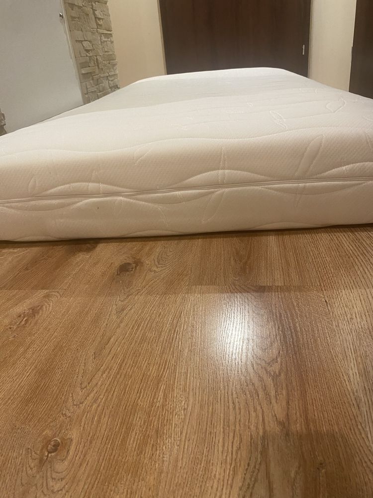Materac piankowy 90x200
