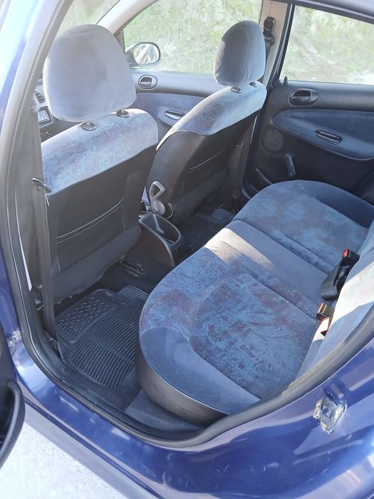 Peugeot 206 muito estimado 1.1