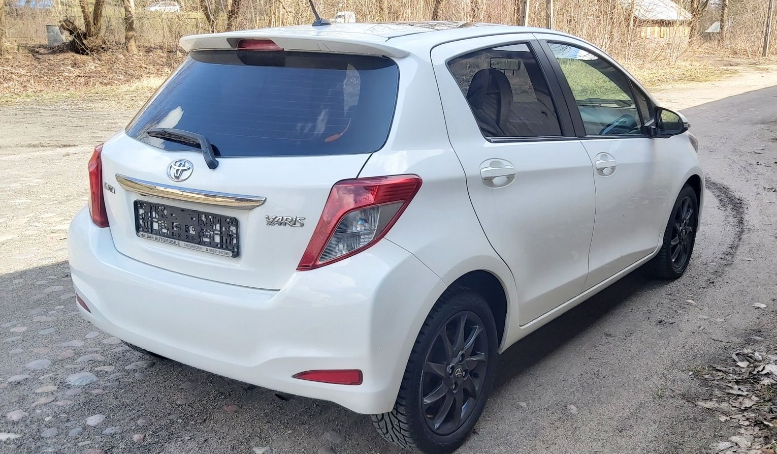 Toyota Yaris 1,3 benzyna 2012r panorama, kamera