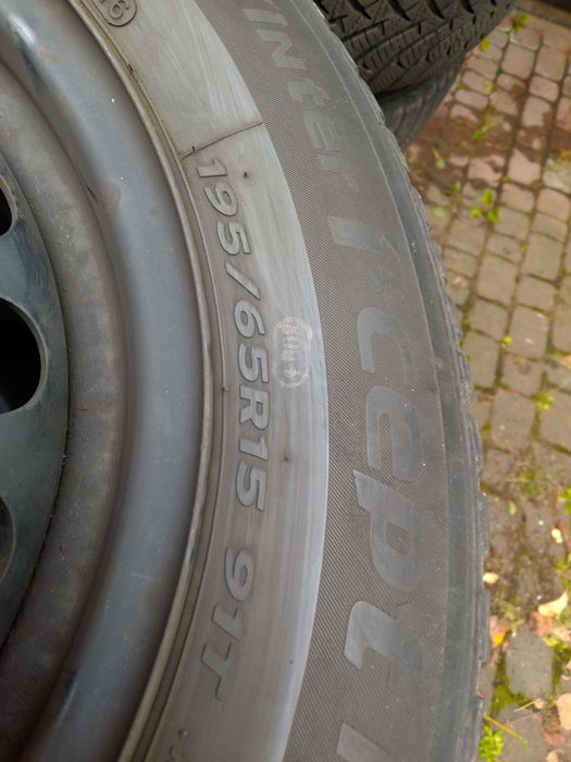 Ładne koła zimowe Opel Astra tourer 195/65/15