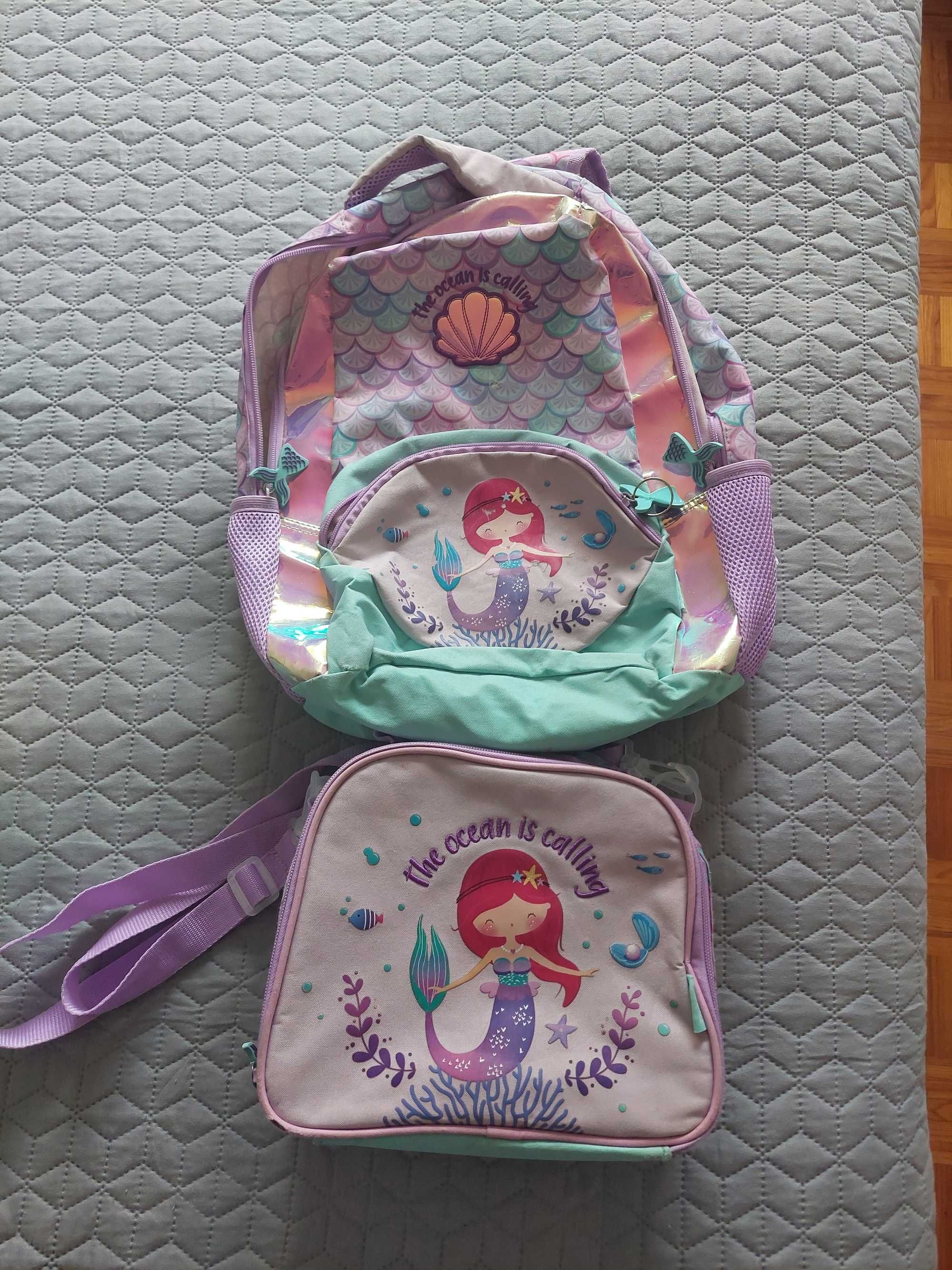 Mochila + lancheira sereia