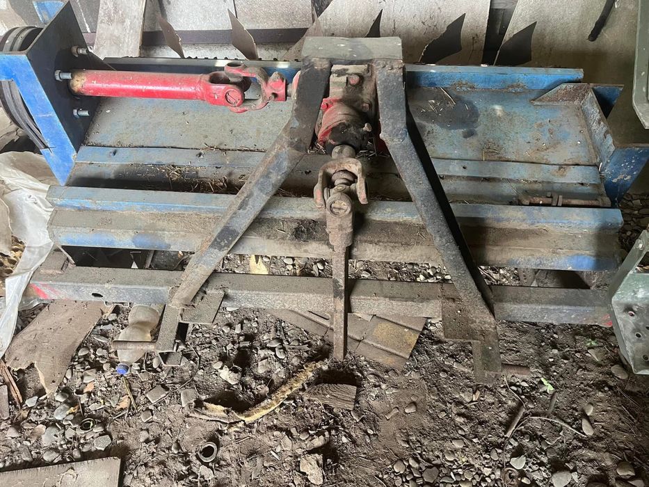 Подрібнювач покосів, соломи, січкарня. Мульчер