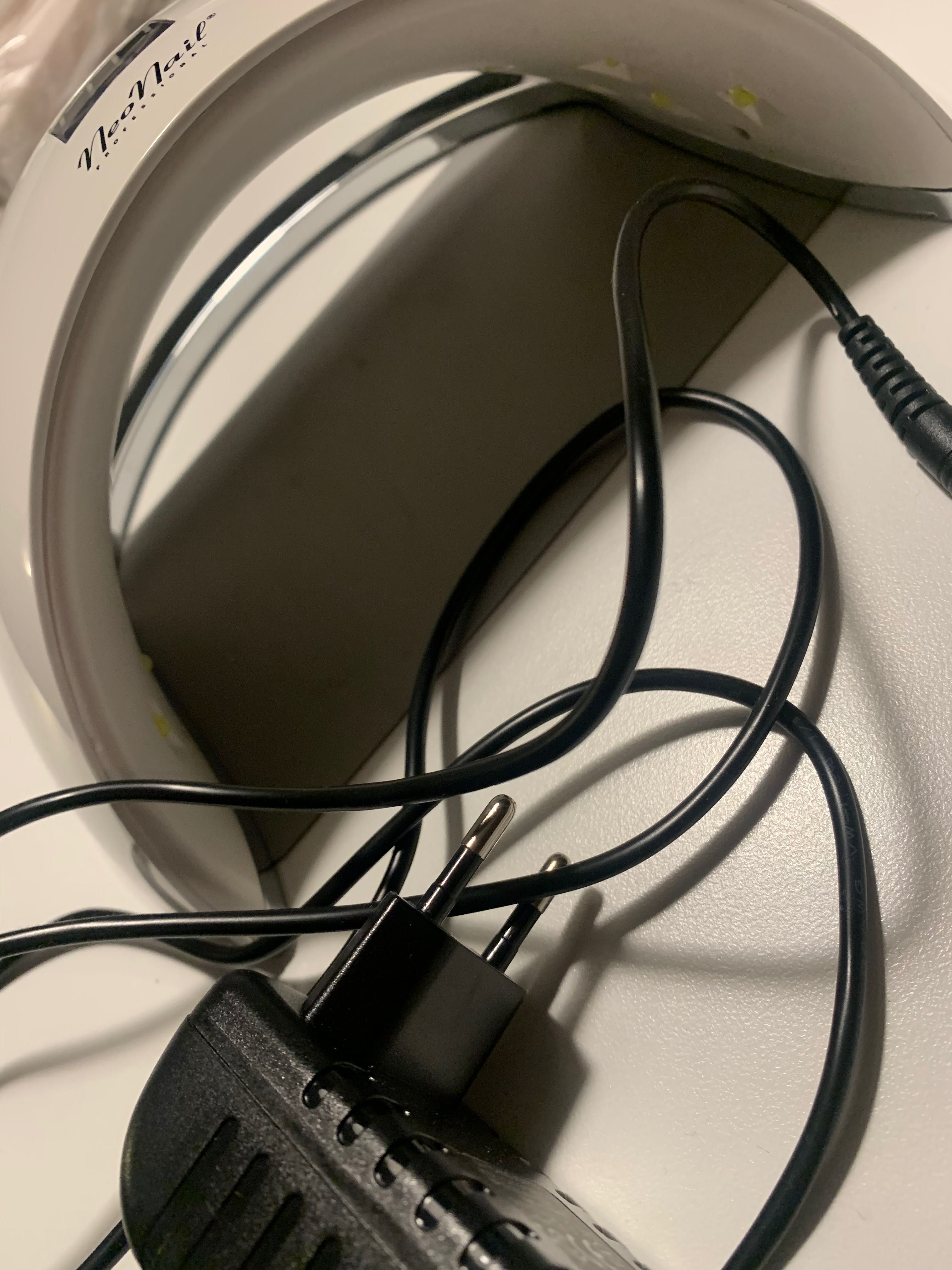 Lampa UV do paznokci