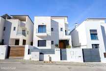 Moradia T4 para venda