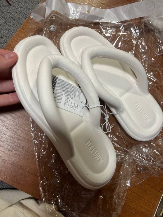 Віддам тим хто потребує