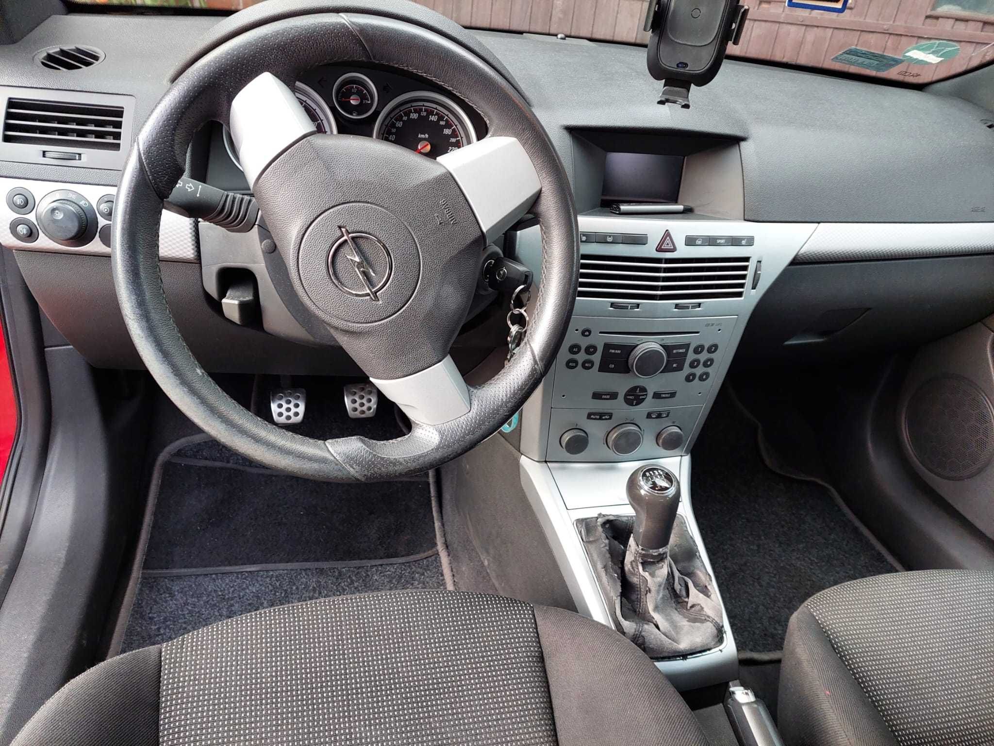Opel Astra H GTC 2.0 turbo