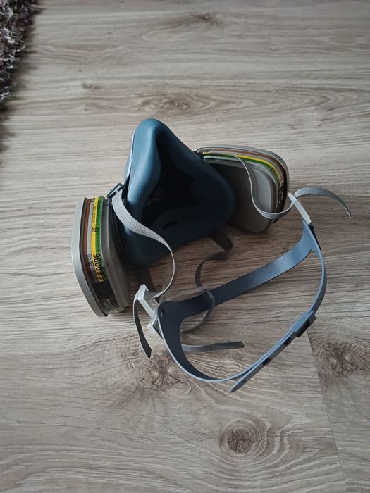 Półmaska wielokrotnego użytku