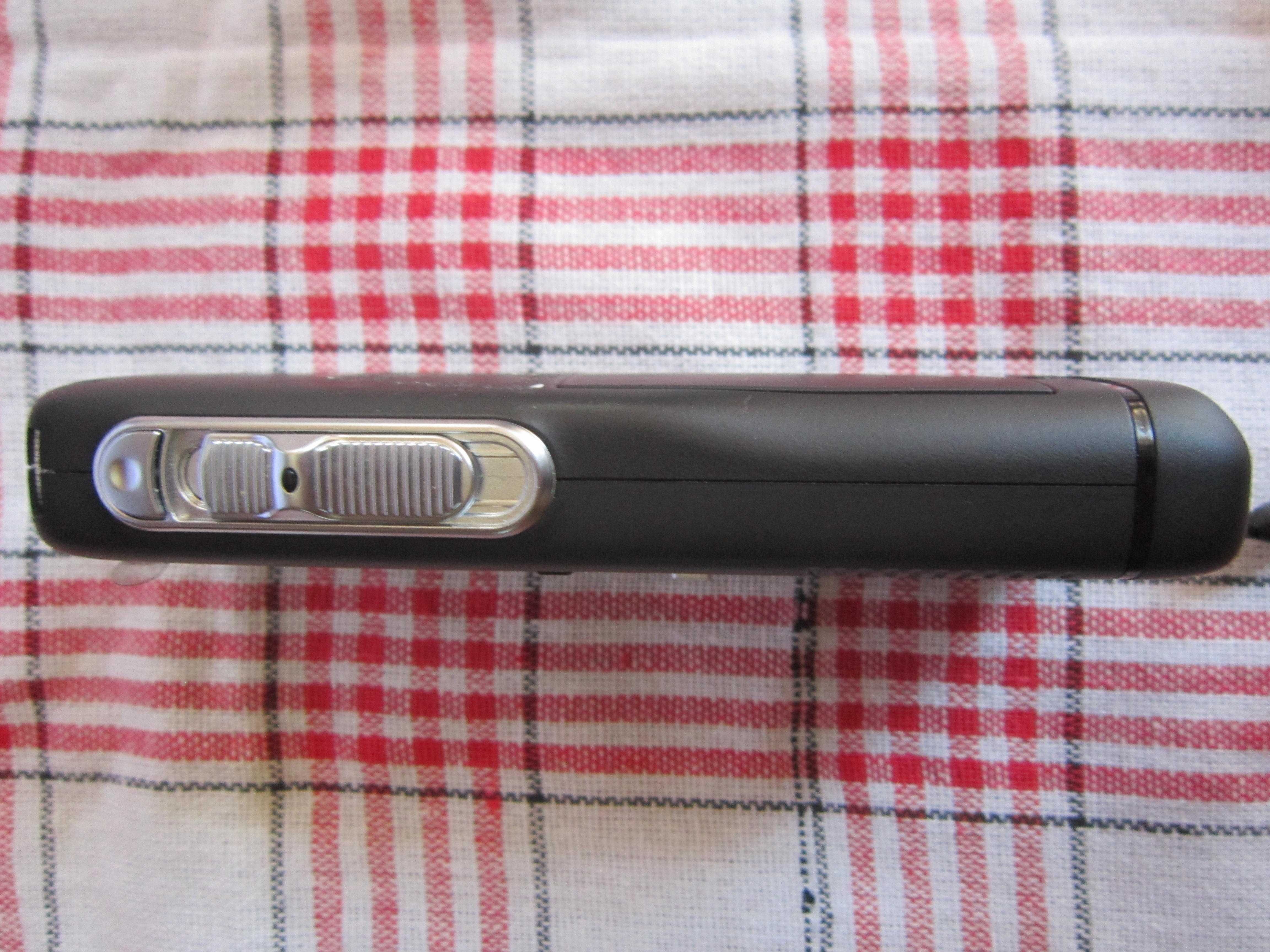 Cyfrowy Dyktafon Grundig GDM 7030 Digta 7 i Stacja Dokująca GCM 4470