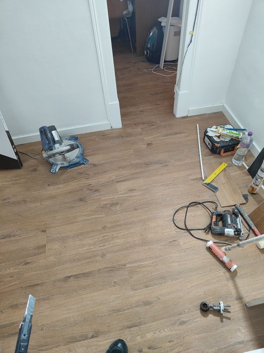 Faço todo o tipo de pequenas obras , pladur etc