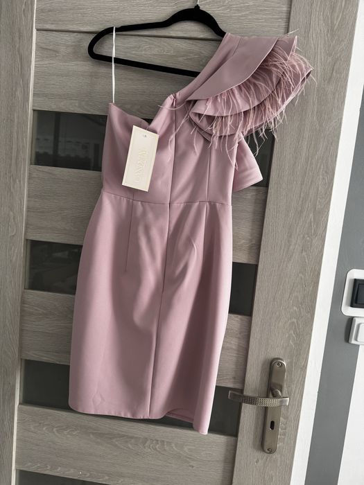 Sukienka mini na jedno ramie