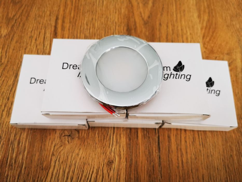 Ledy z chromową obudową