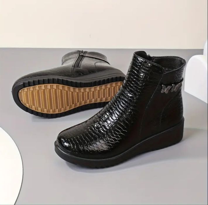 Чобітки черевики жіночі утеплені