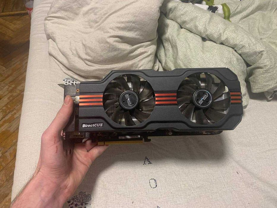 Продам Видеоркарту Asus GTX 680