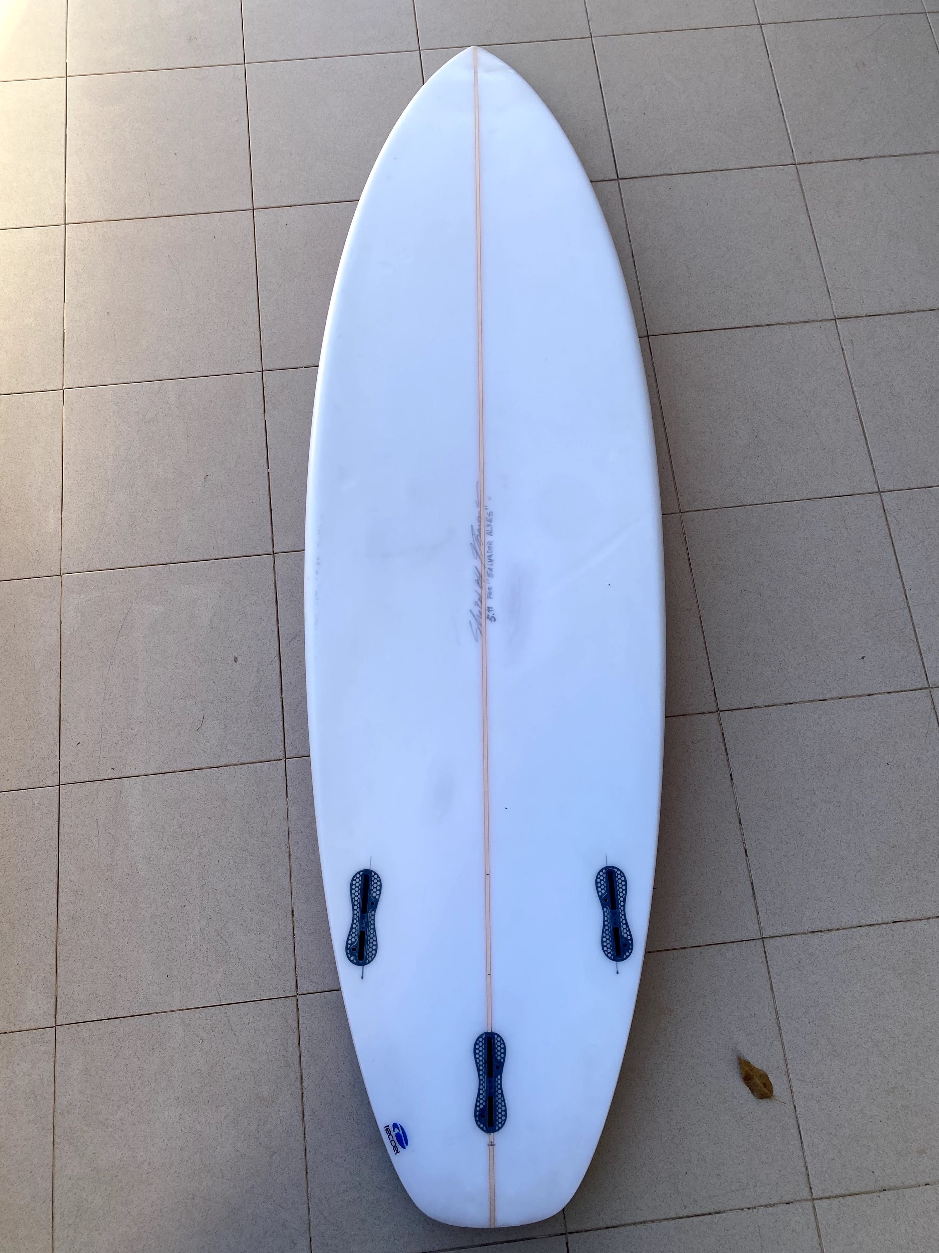 Prancha de surf 5´11 modelo Vulcano Ericeira Custom