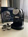 Ekspres kolbowy ze spieniaczem Delonghi EC201 CD.B