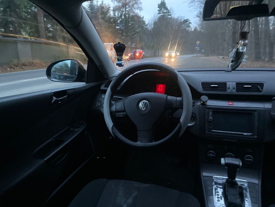 Volkswagen Passat 1.6 Benzyna Automat DSG Niski Przebieg
