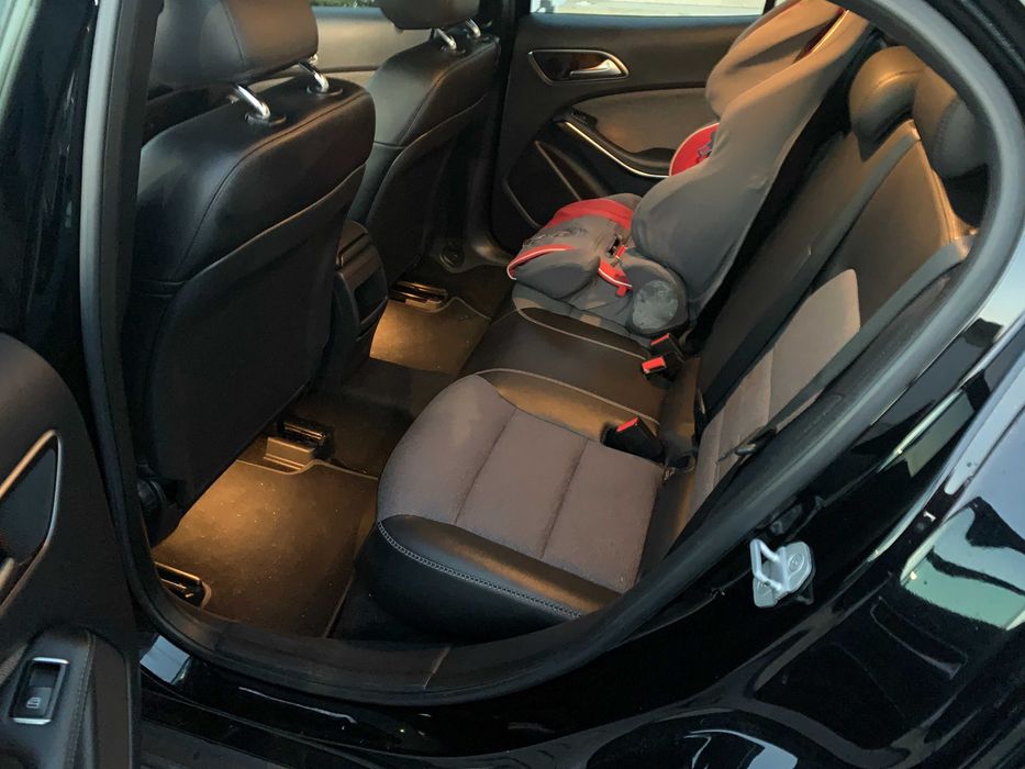 Mercedes GLA 180 — foto 5