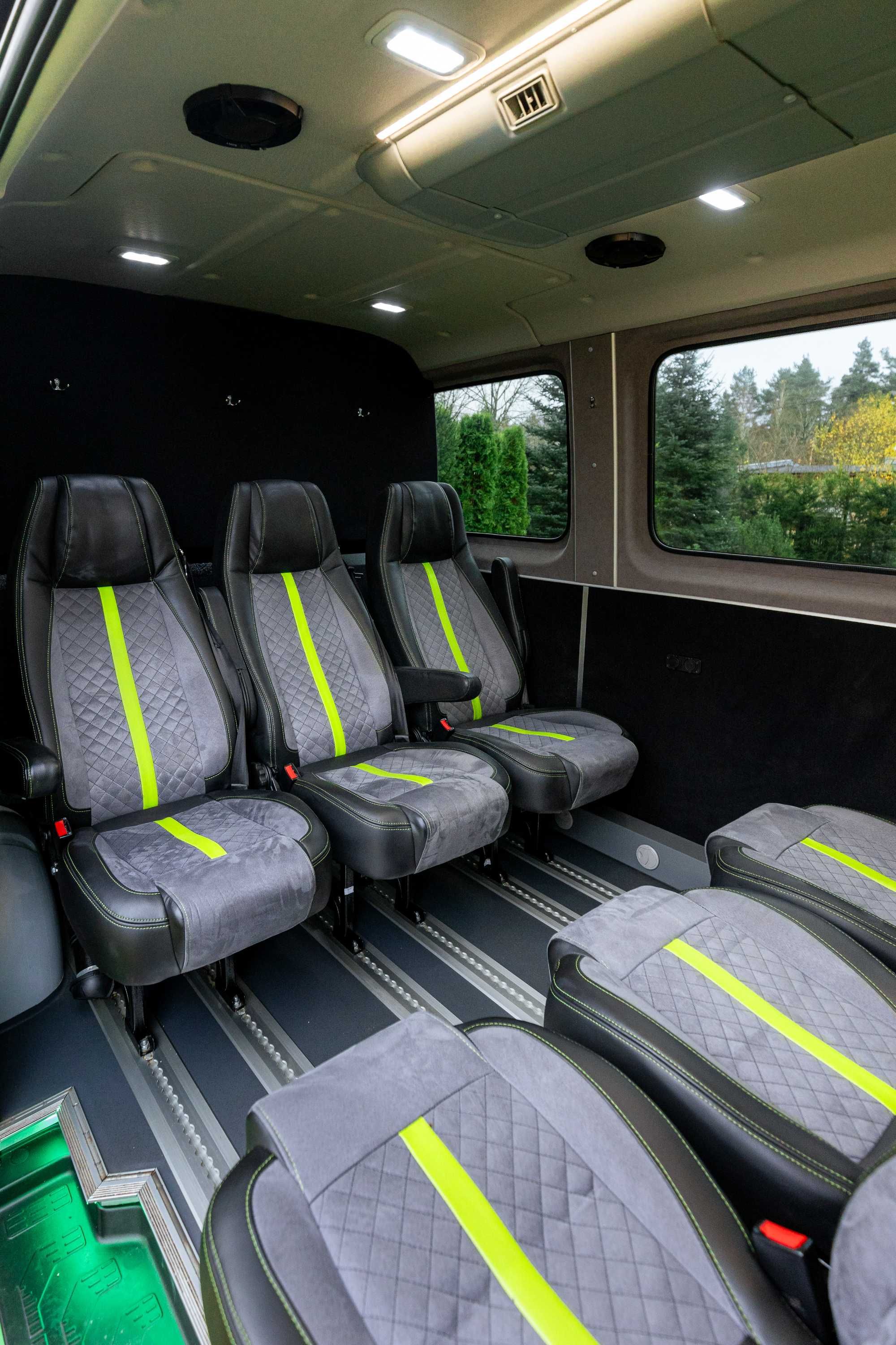 Wynajem Bus 9-cio osobowy MAN TGE na wesele wakacje wypożyczalnia
