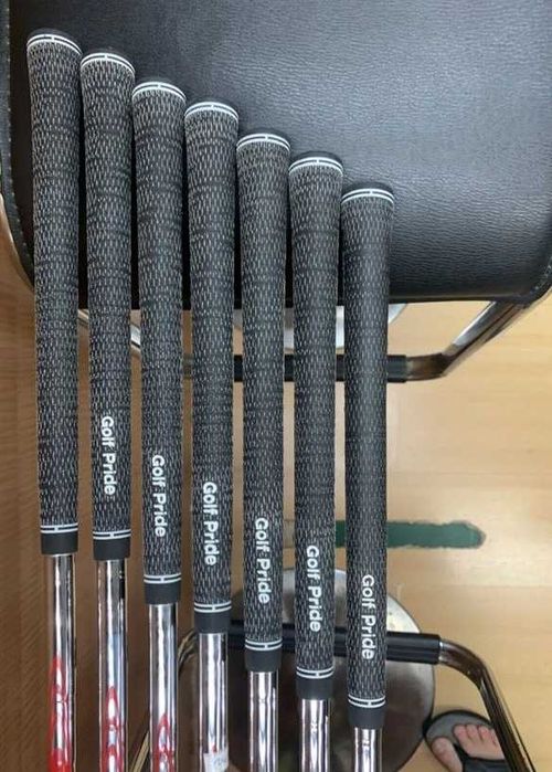 Zestaw golfowy Miura MB-101 (4–P) NSPRO 120x (7x)