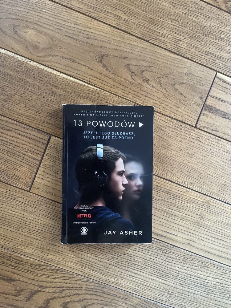 "13 powodów" Jay Asher