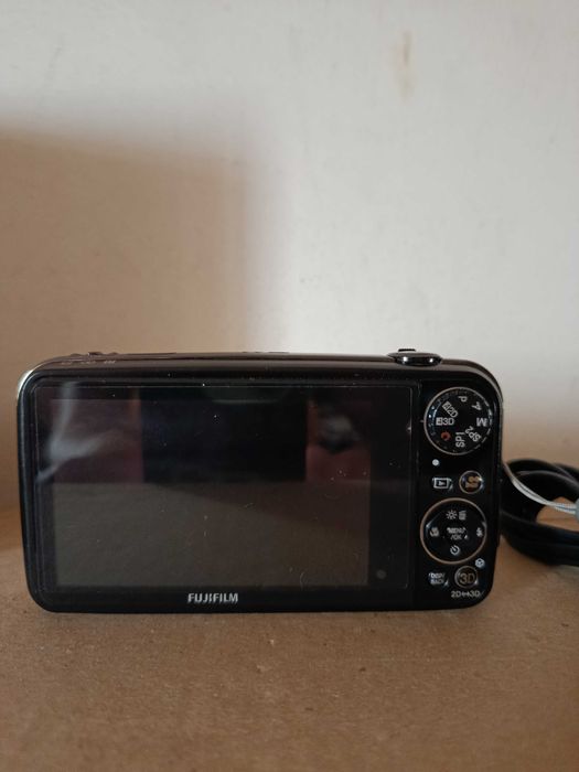 Câmara Digital Fuji 3D 3W