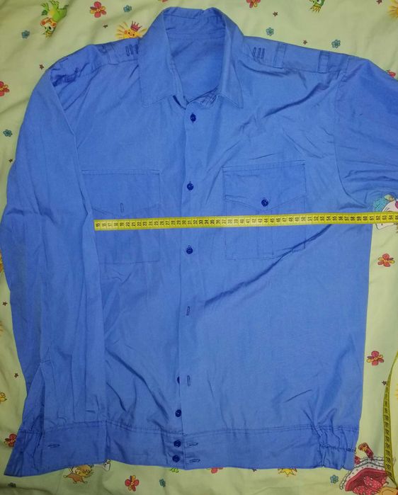 Спецодяг для охоронника: Костюм темносинього кольору, Рубашки блакитні