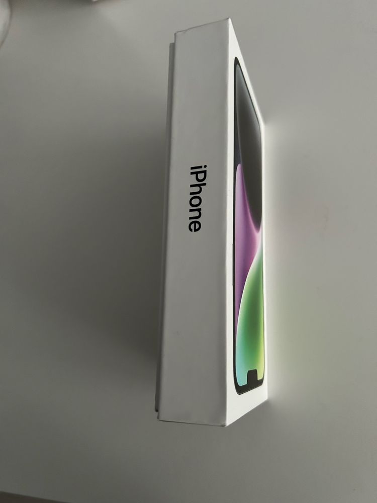 Iphone 14 plus wraz z dodatkami