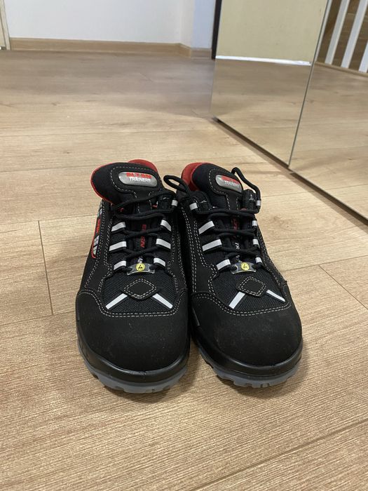 Nowe buty Elten