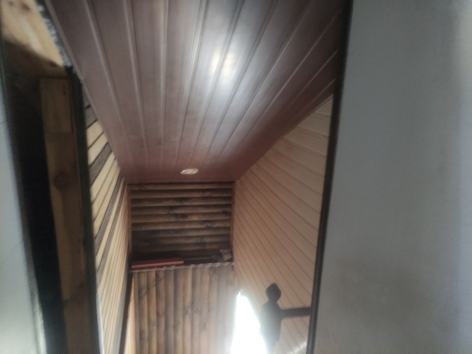 Будинок на 5 кімнат  , +Літня кухня та ,2, гаражі