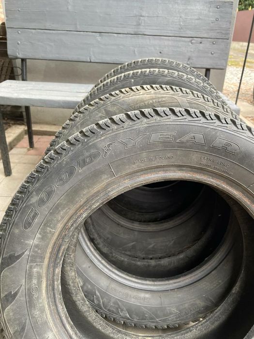 Шина зима 175/70 R 14 Goodyear
