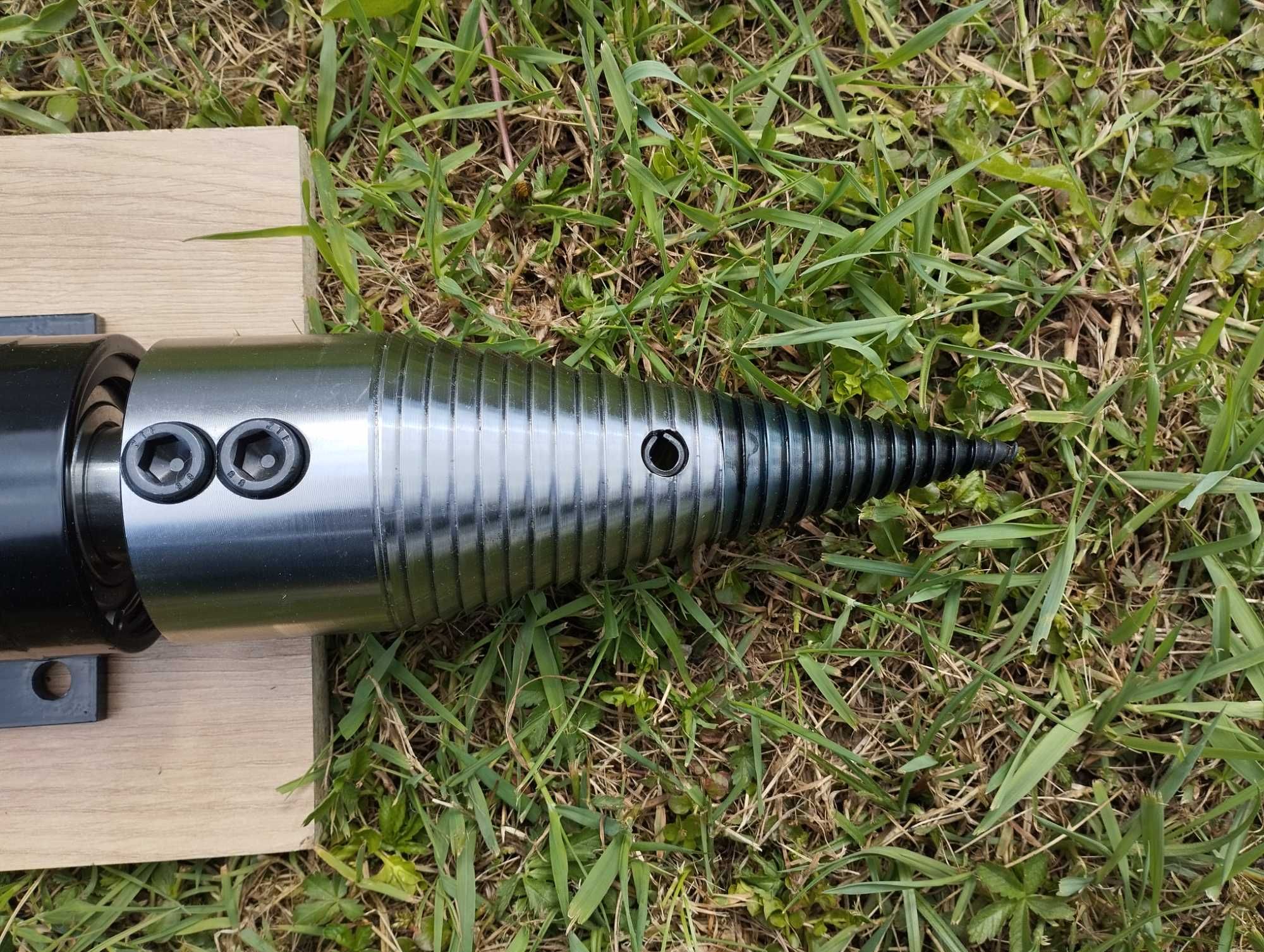 Łuparka świdrowa WOM do ciągnika 80mm / świder do łupania drewna