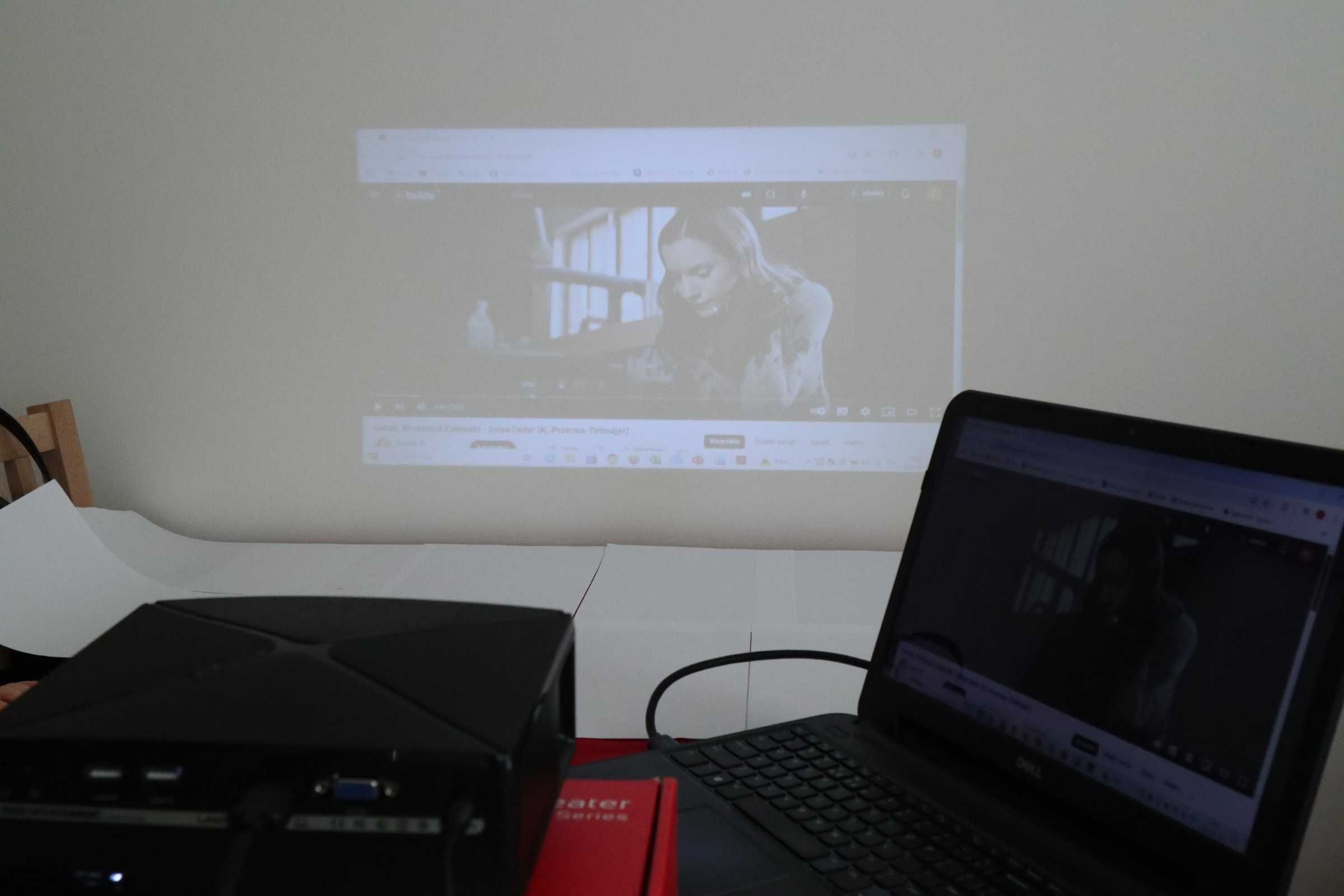 Projektor rzutnik AUN C80 720P pilot okulary 3d